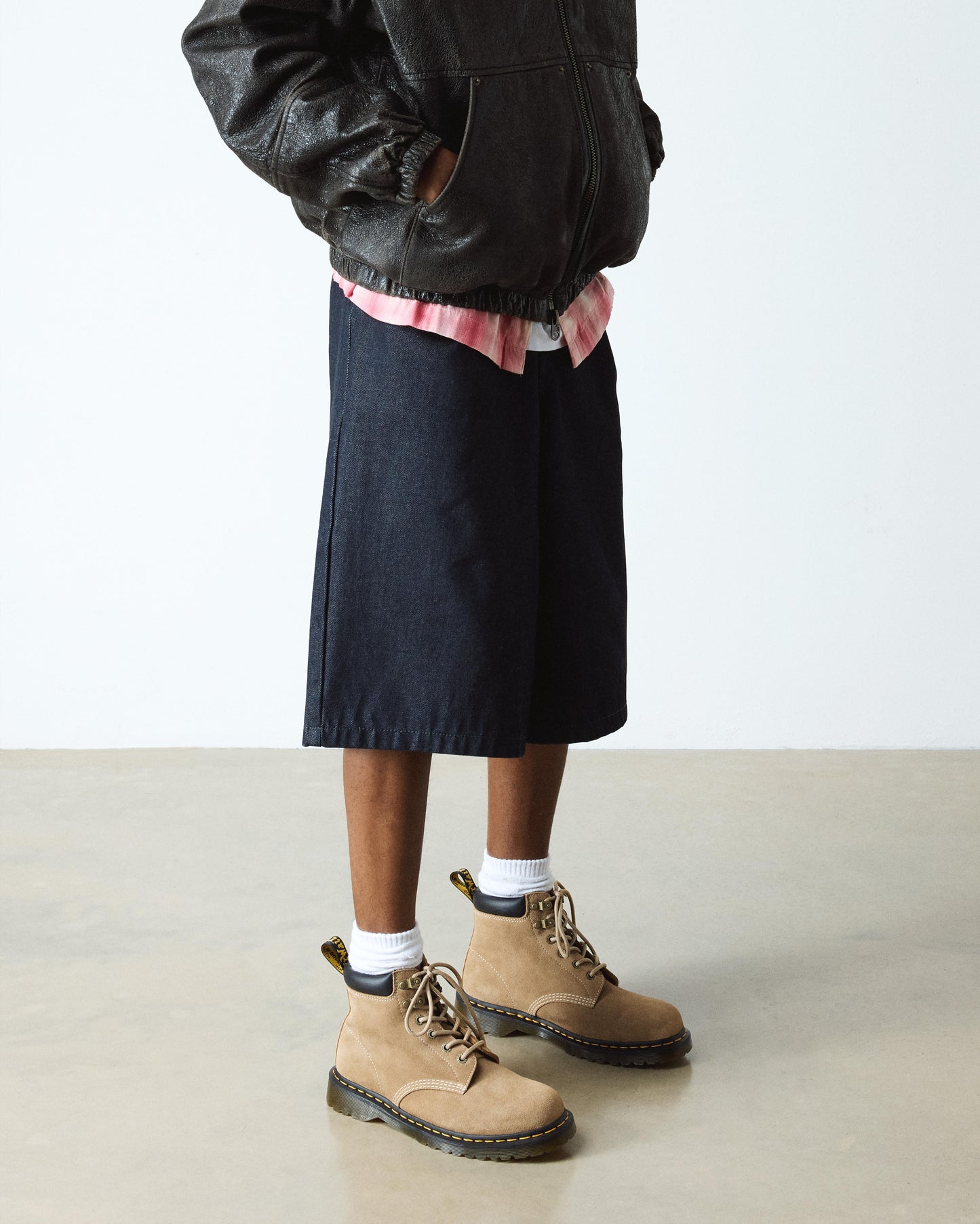 939 Waxy Suede Ankle Boots